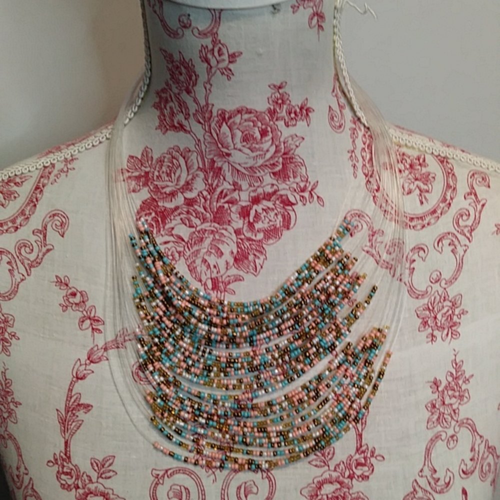 Forever 21 necklace and earrings set